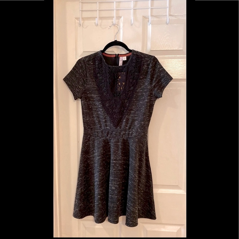Alya size Medium size 8 dress Fit snd Flare dress New with tags